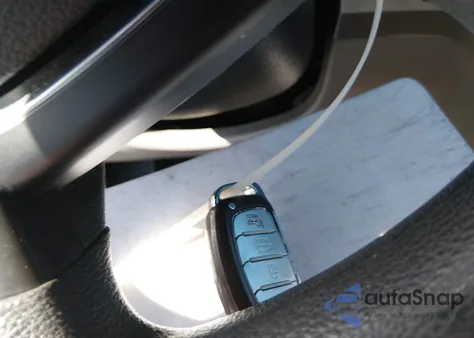 2016 Hyundai Sonata Hybrid Se z USA, uszkodzony, nr VIN KMHE24L10GA013889